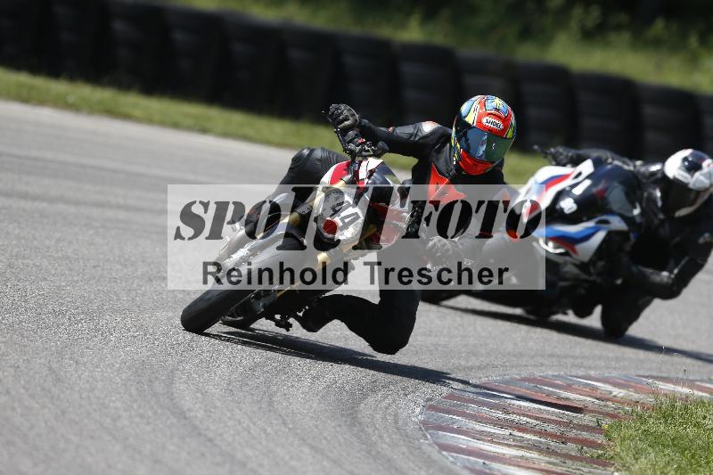 /15 13.05.2025 Max Racing ADR/Gruppe rot/44